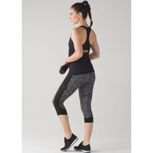 Lululemon Fit Physique Crop Pocket Leggings